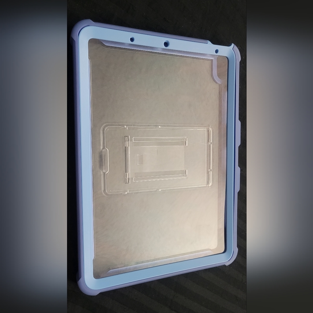 Case. - Picture 2 of 4